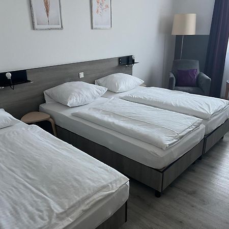 Prima Inn Hotel & Hof Neuruppin - Digitales & Rezeptionsloses Motel Экстерьер фото