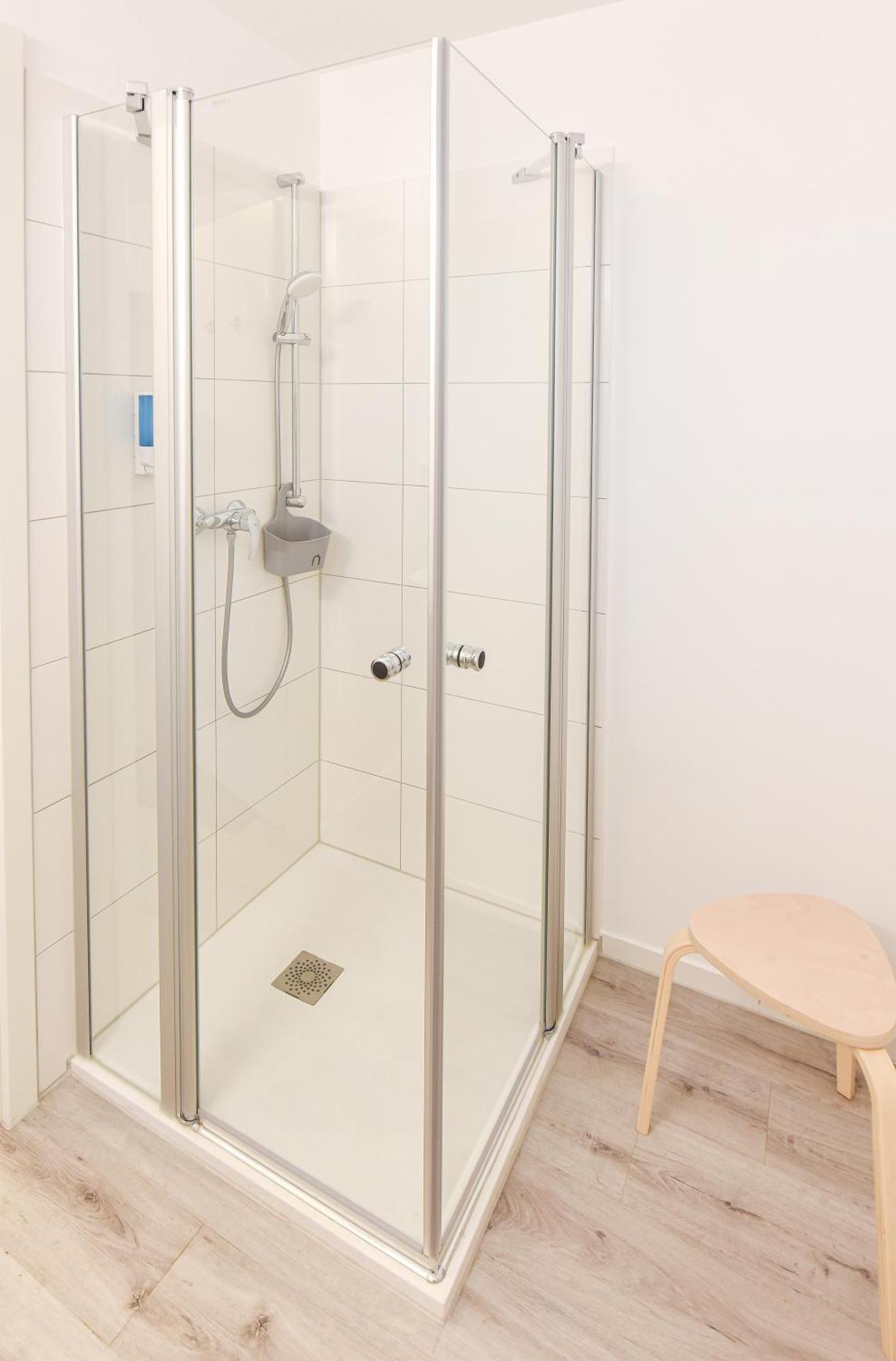 Prima Inn Hotel & Hof Neuruppin - Digitales & Rezeptionsloses Motel Экстерьер фото